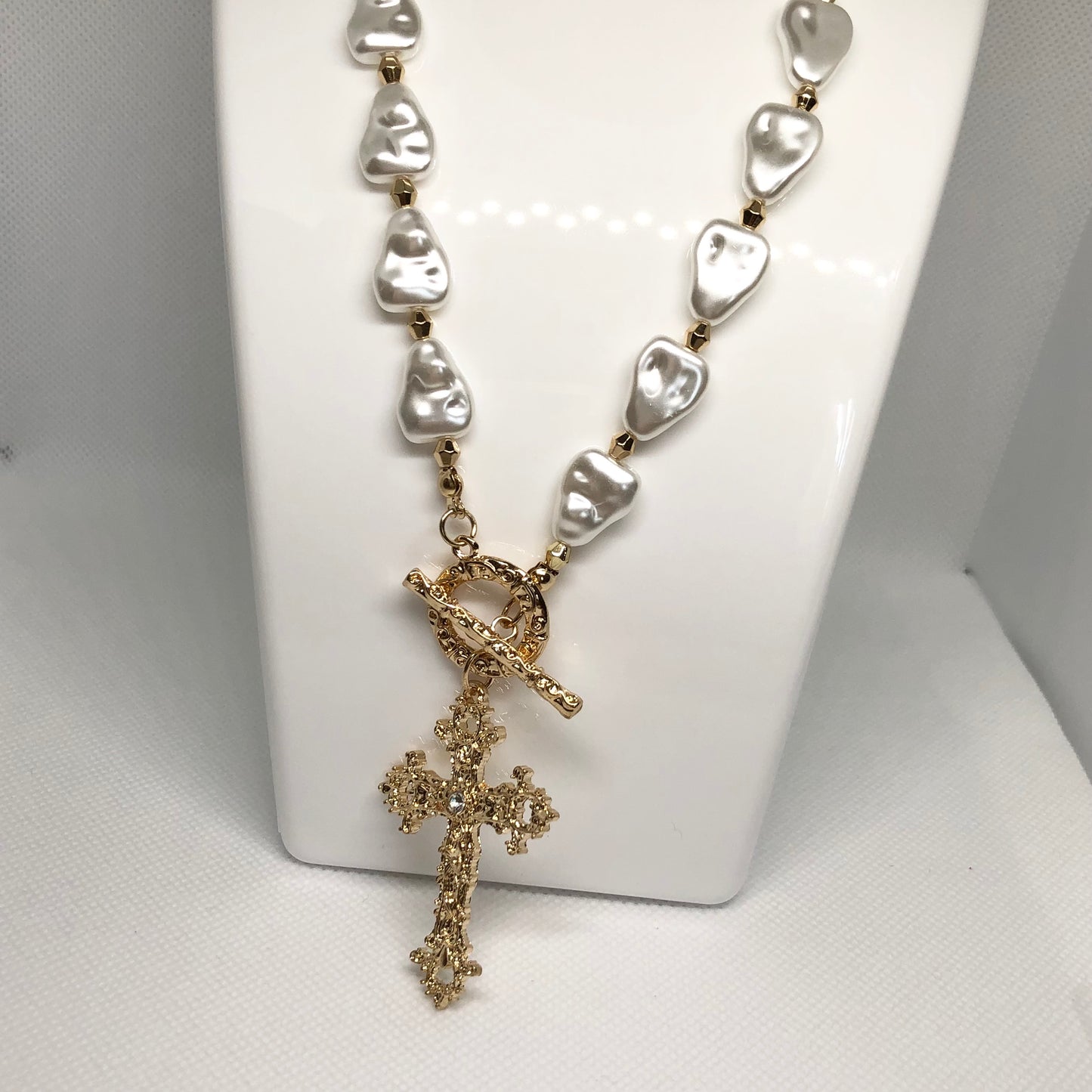 Pearl Gold Cross Pendant Necklace