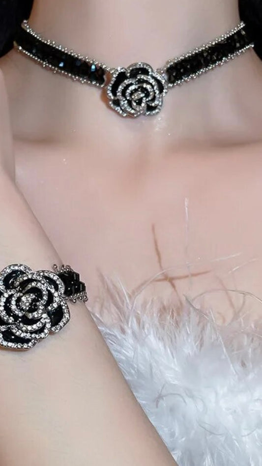 Rhinestone flower necklace